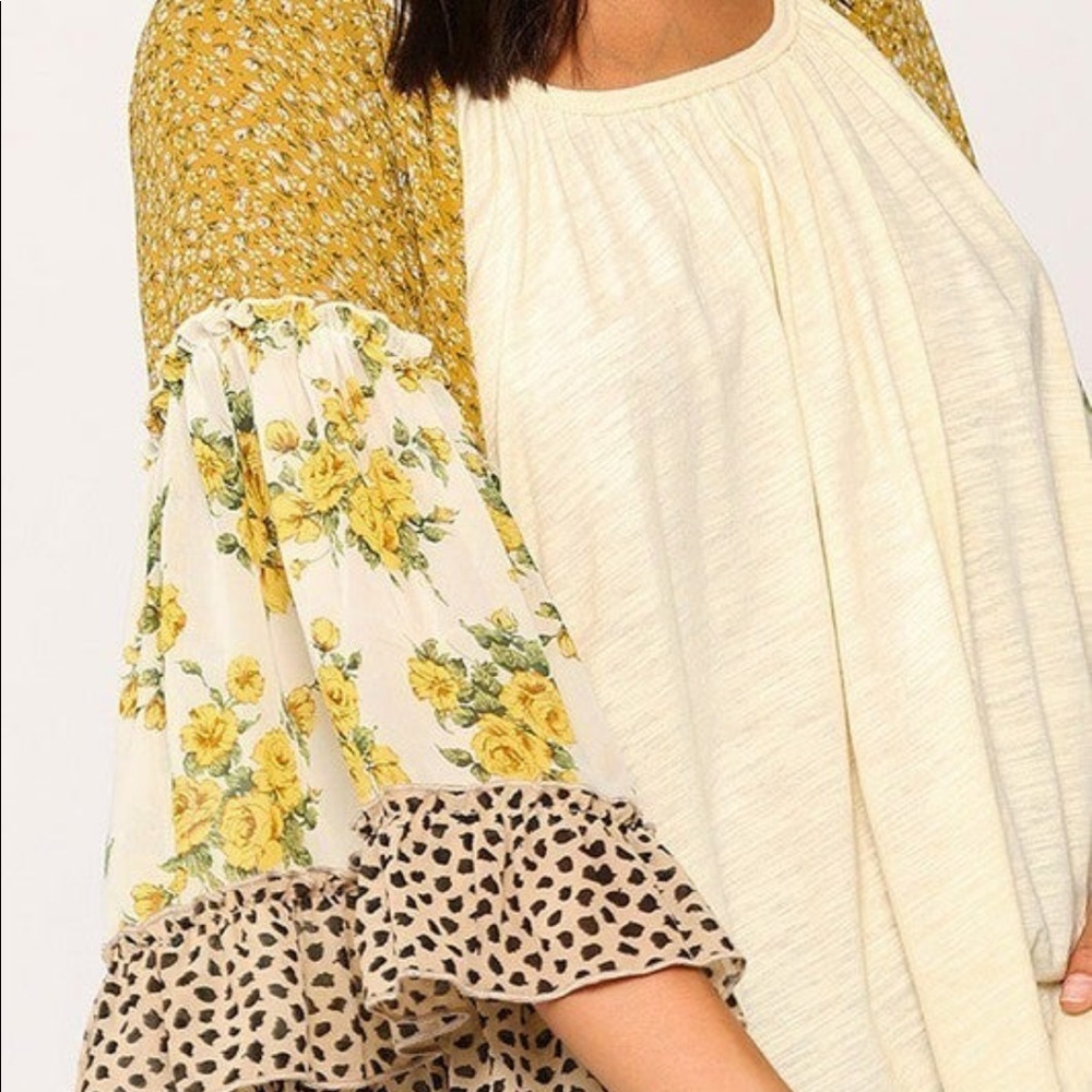 Boho Animal Print Floral Top - Picture 2 of 5